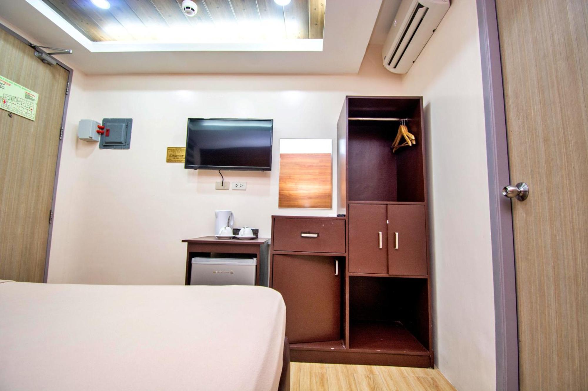 Emerald Island Hotel Balabag  Экстерьер фото