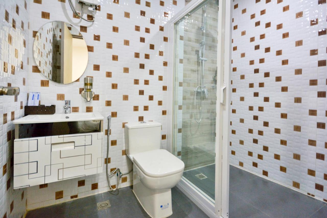 Emerald Island Hotel Balabag  Экстерьер фото